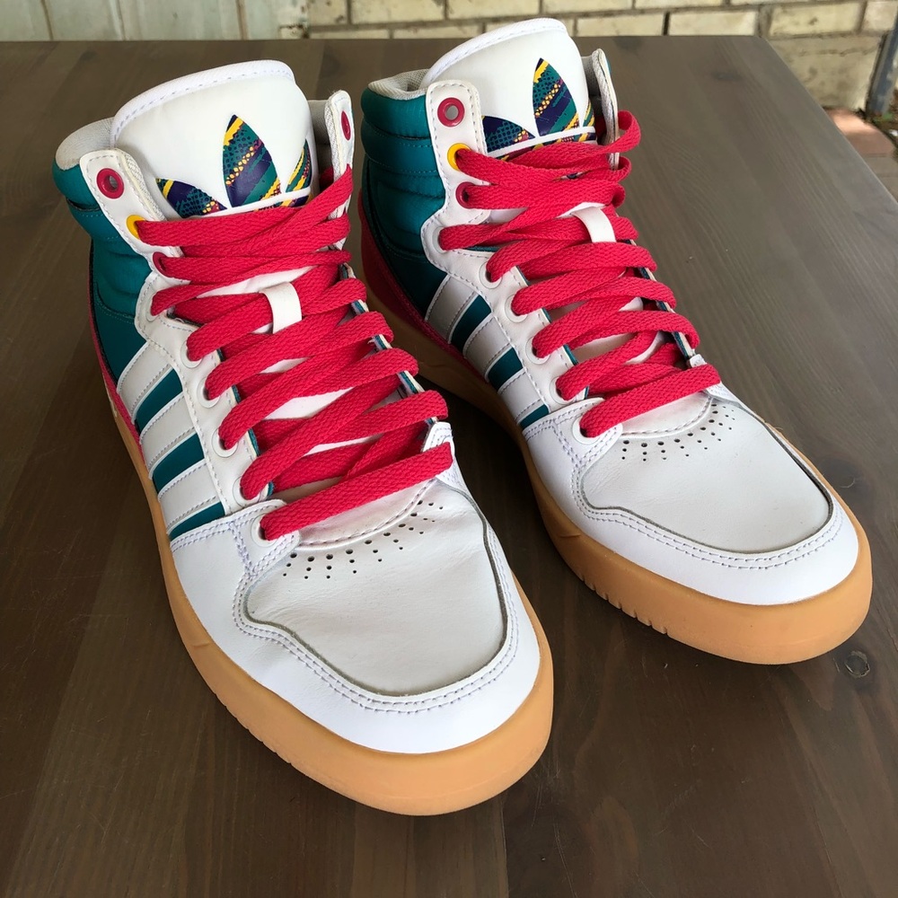 Women’s Adidas Size 8